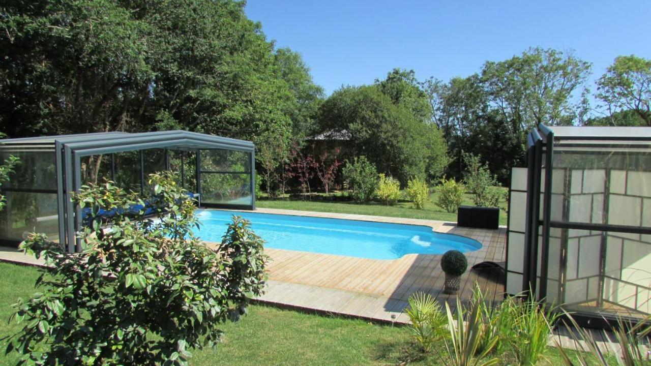 Chalet Des Fees - Piscine 크로종 외부 사진